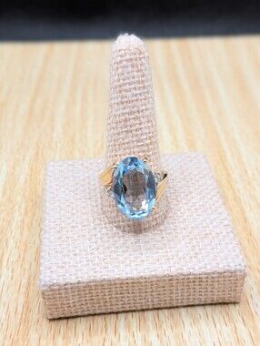 Vintage 18kt Gold Plated Blue Oval Cut  Ring